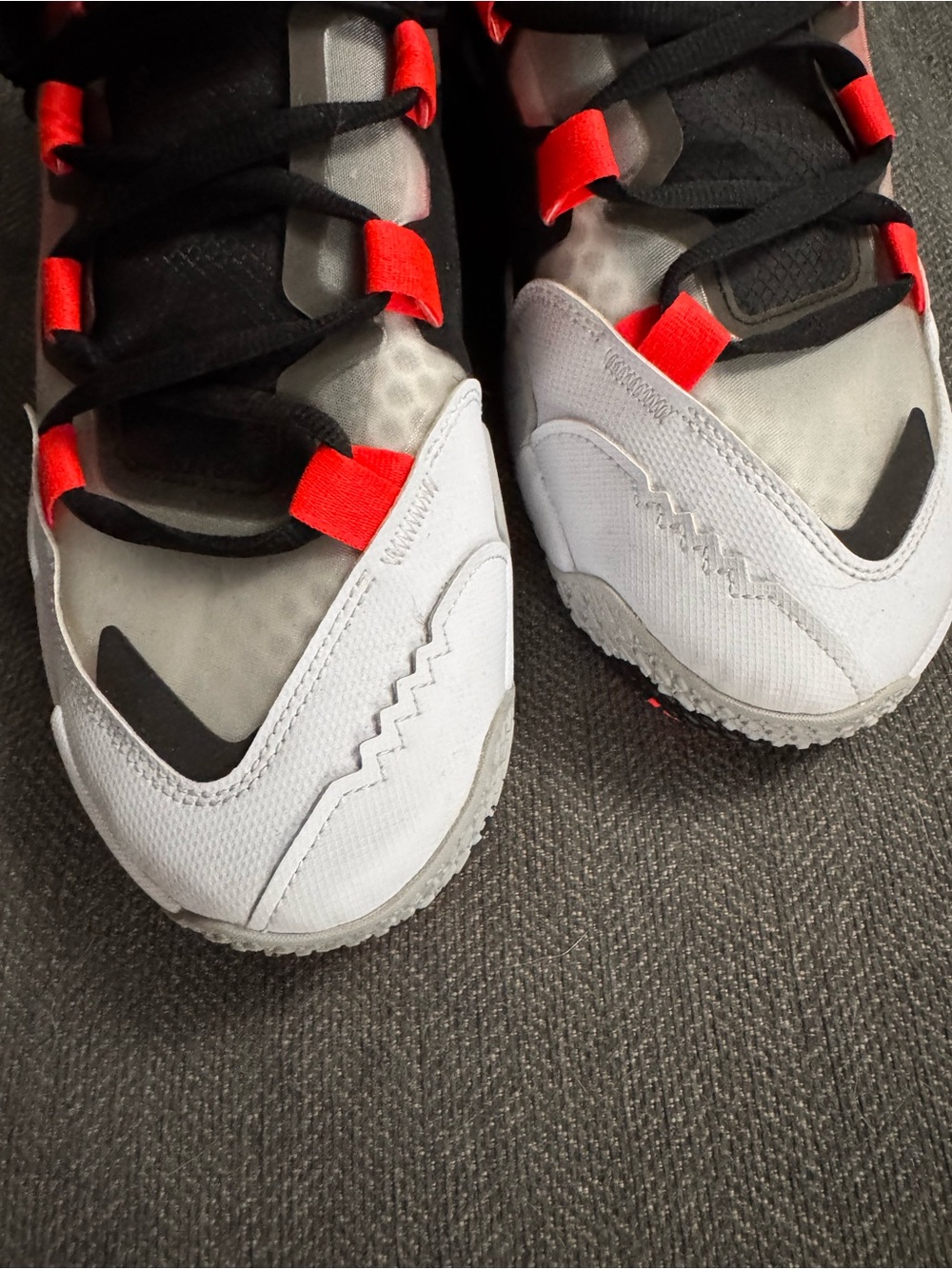 Jordan Why not 5 Men’s Black, White & Red Athletic Shoes - Picture 6 of 9